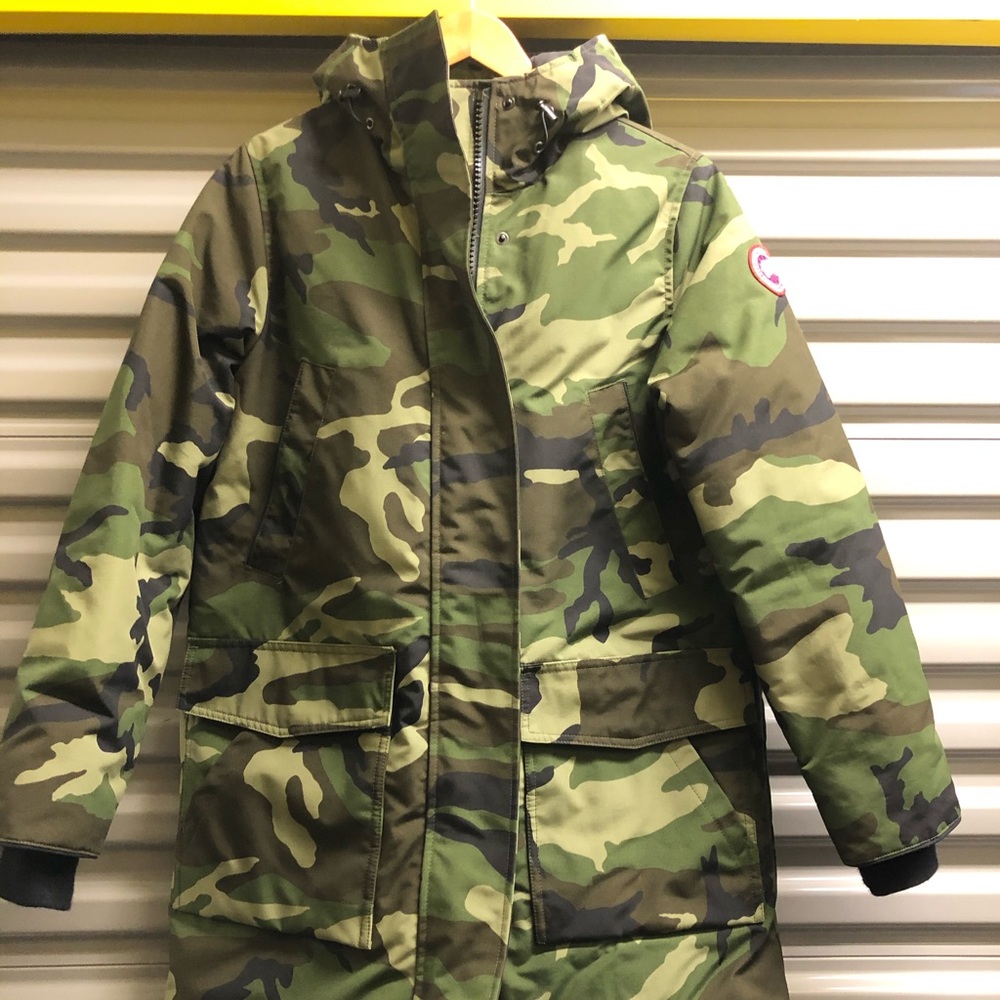 Like New! Canada Goose camo parka